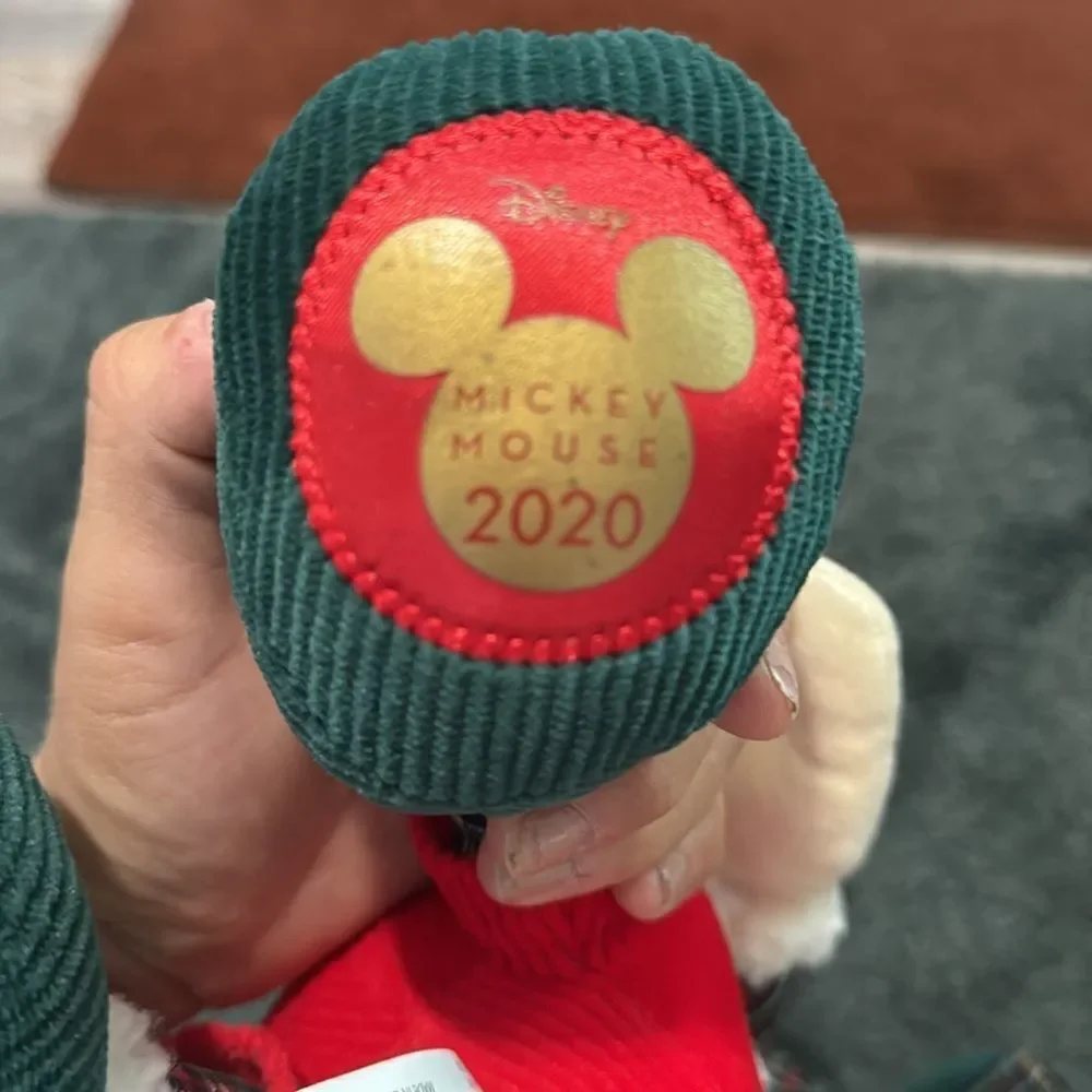 2020 Mickey Mouse Christmas Collector’s Edition
